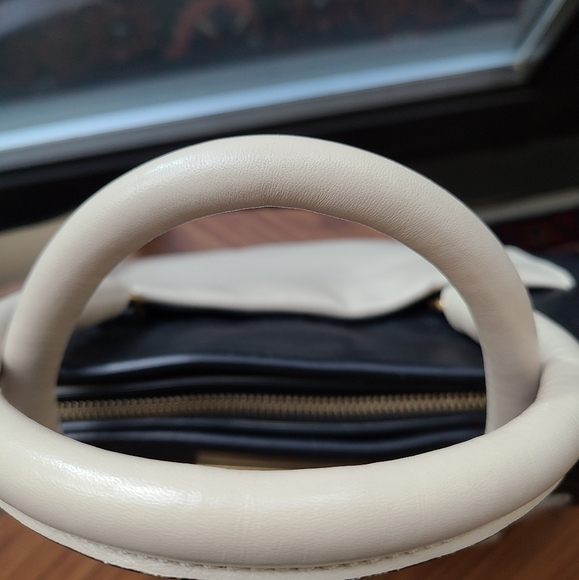 MARC by Marc Jacobs Leather Satchel - Picture 4 of 6